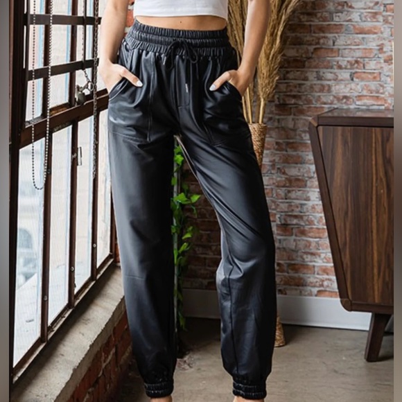 Lovelyn- Black Leather Joggers - Picture 1 of 3